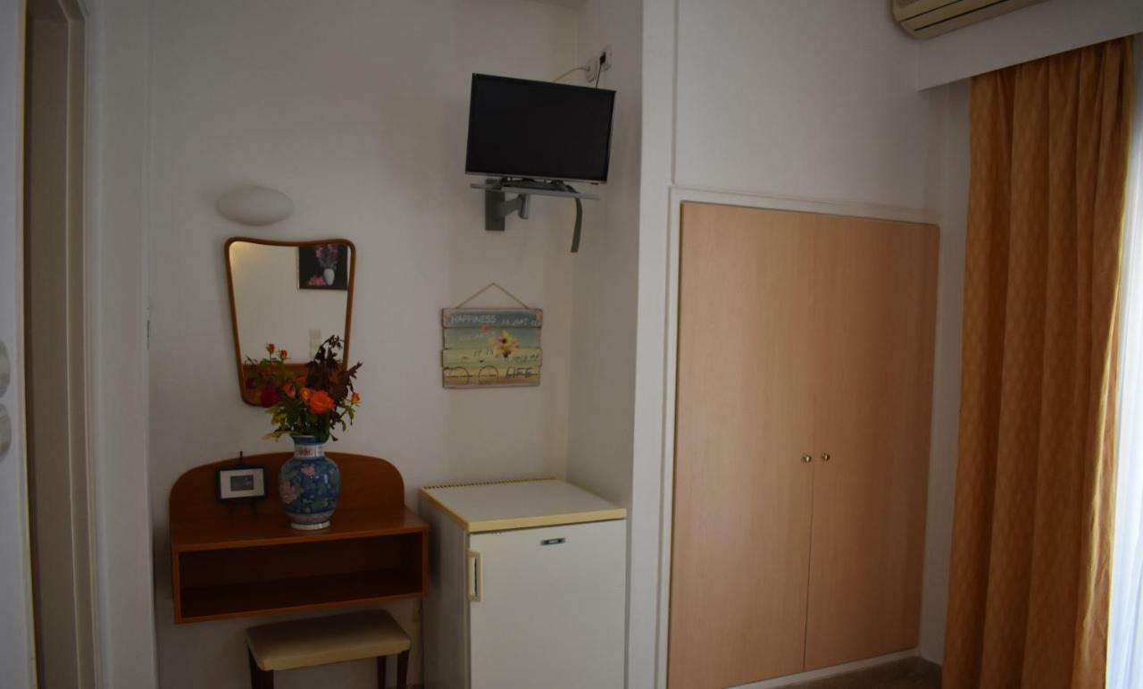 Hotel Ritsa Kaména Voúrla Eksteriør bilde